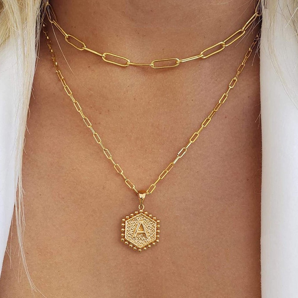 ::✨Delicate [GOLD] Layered Initial Necklace Set - Picture 4 of 12